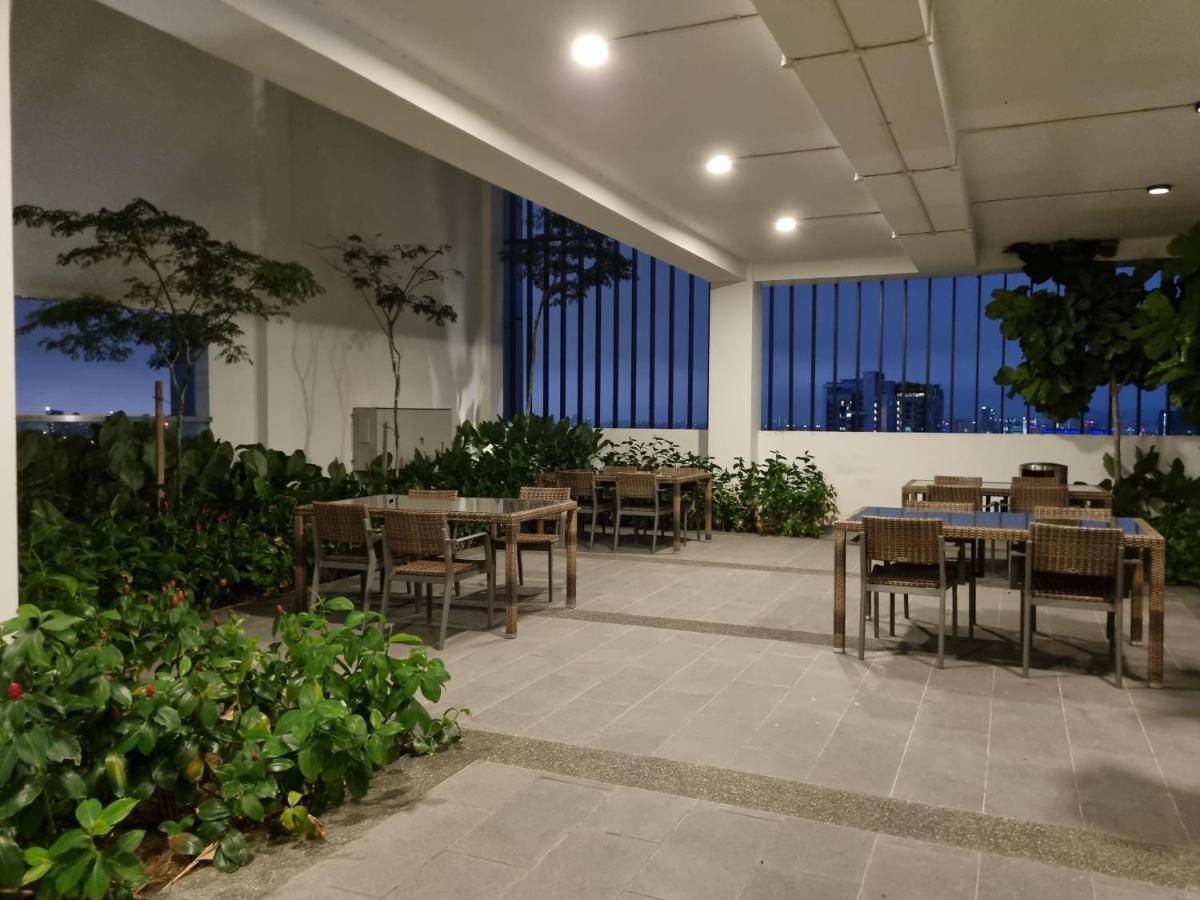 Revo Pavilion Skypool Ls09 Pangsapuri