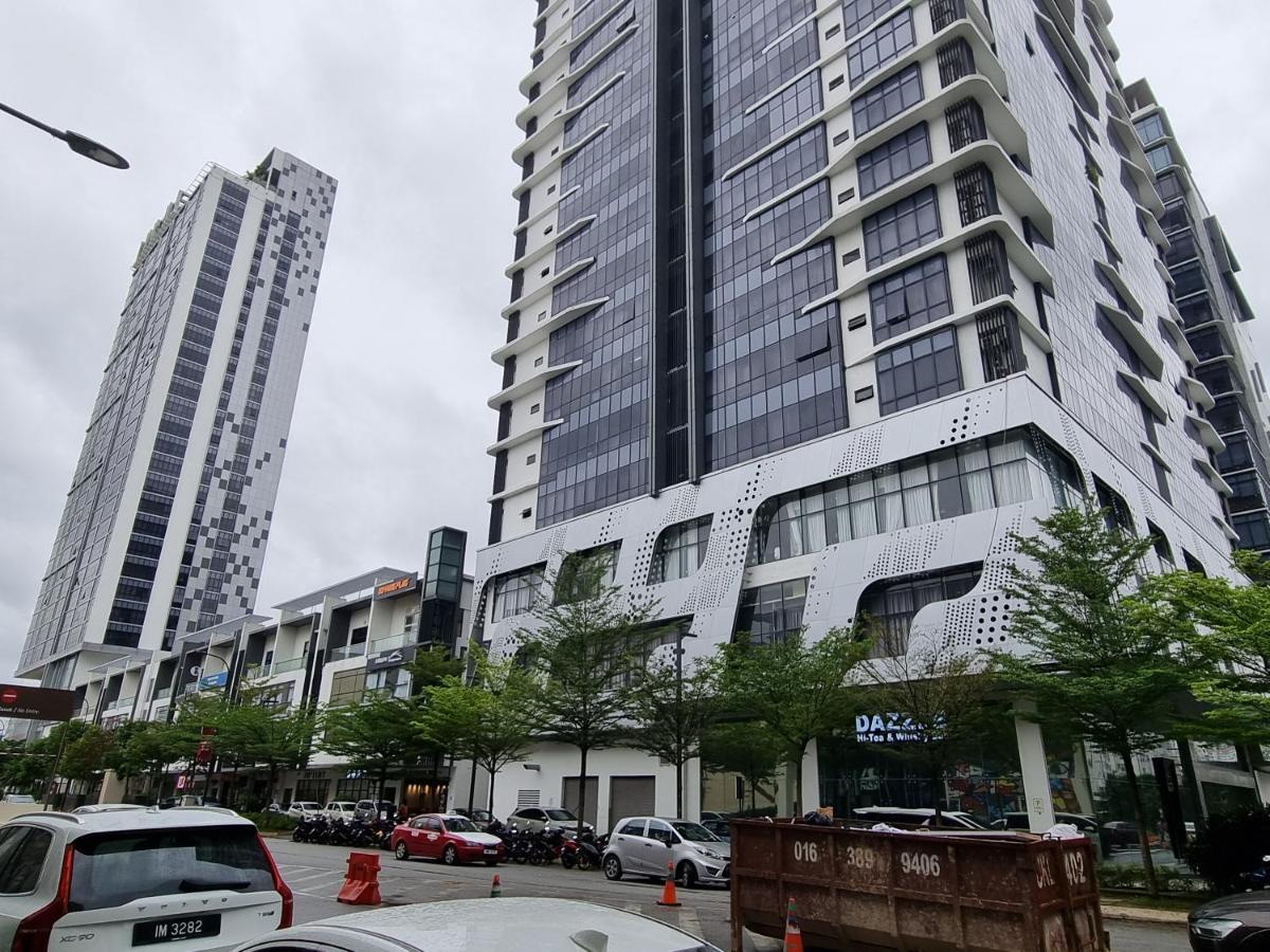 Pangsapuri Revo Pavilion Skypool Ls09